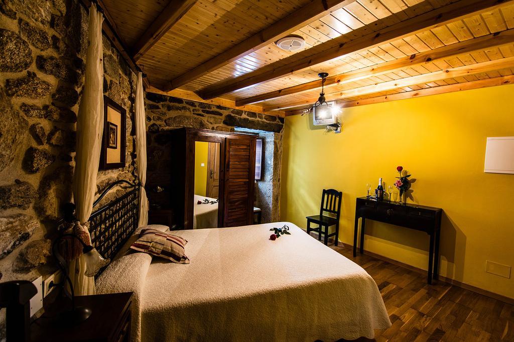Casal De Cereixo Guest House Tufiones Екстериор снимка