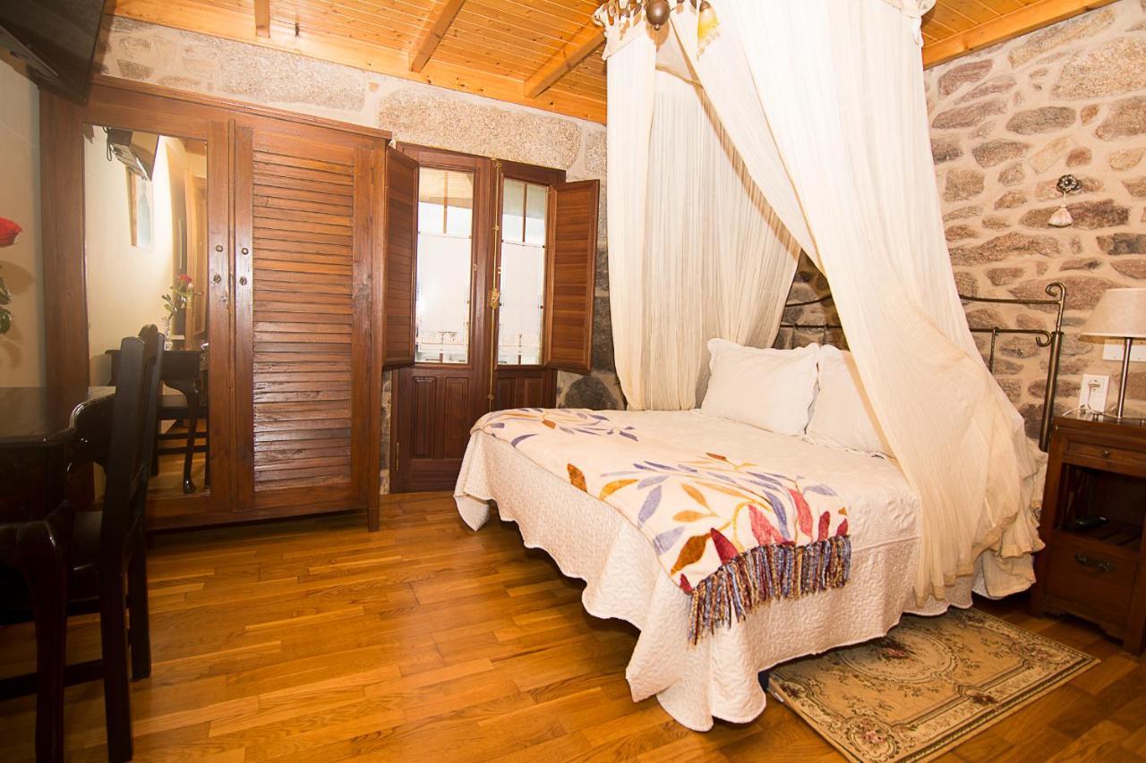 Casal De Cereixo Guest House Tufiones Екстериор снимка